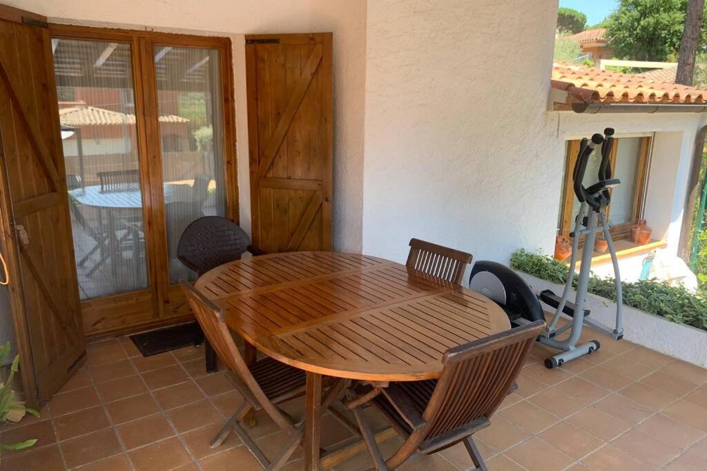 卡隆赫Casa Con Piscina En La Costa Brava别墅 外观 照片